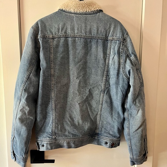 Madewell Sherpa Lined Denim Jacket - Picture 2 of 3